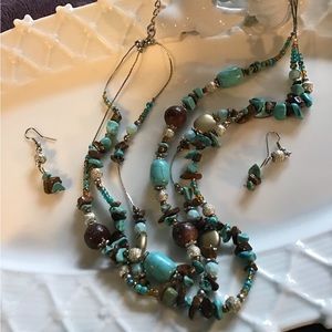 Costume Multi-Colored Beaded Turquoise Necklace With Earrings